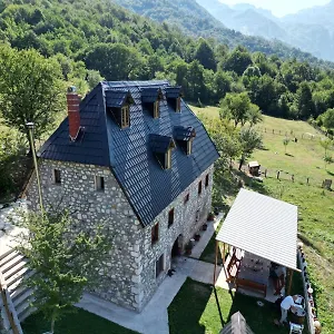 Rrashkadoli , Theth Albania